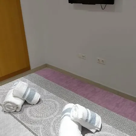 ático Con Gran Terraza Por Quarto em Acomodações Particulares