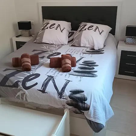ático Con Gran Terraza Por Quarto em Acomodações Particulares Dénia