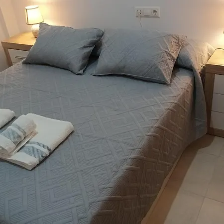 ático Con Gran Terraza Por Quarto em Acomodações Particulares Dénia