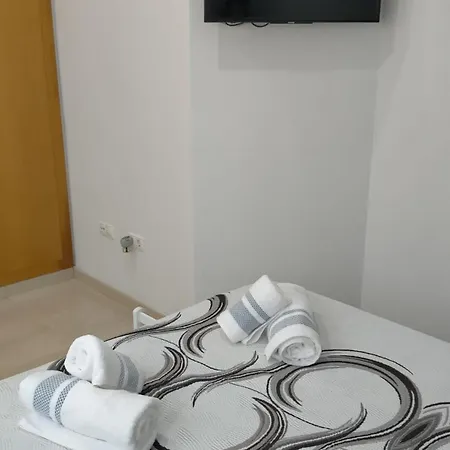 Habitación en casa particular ático Con Gran Terraza Por