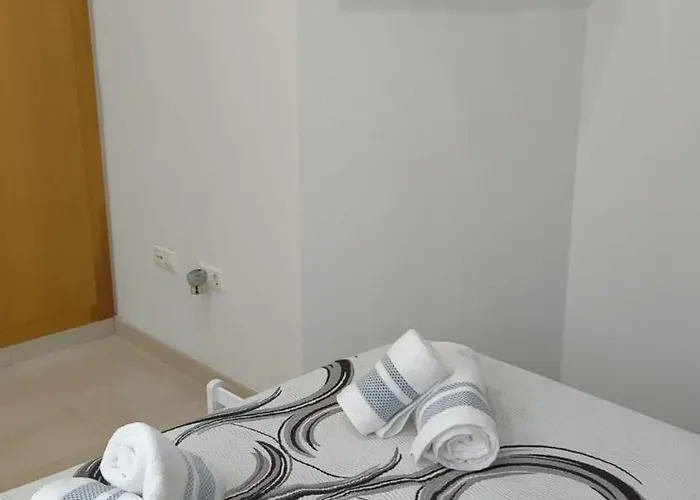 Kwatera prywatna Atico Duplex Con Gran Terraza Por