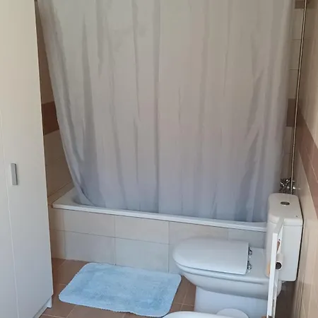 Atico Duplex Con Gran Terraza Por Δωμάτια σε οικογενειακή κατοικία
